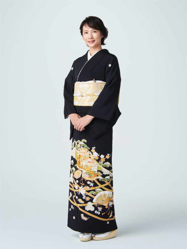 黒留袖_幔幕貝桶熨斗