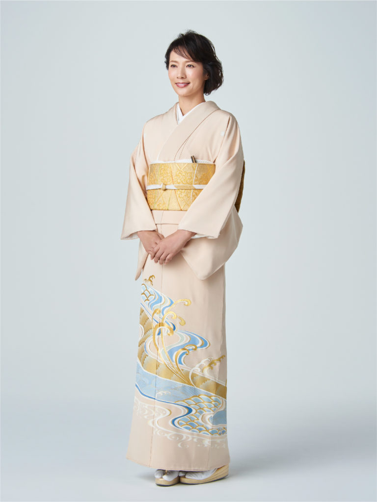 色留袖_香色波尽