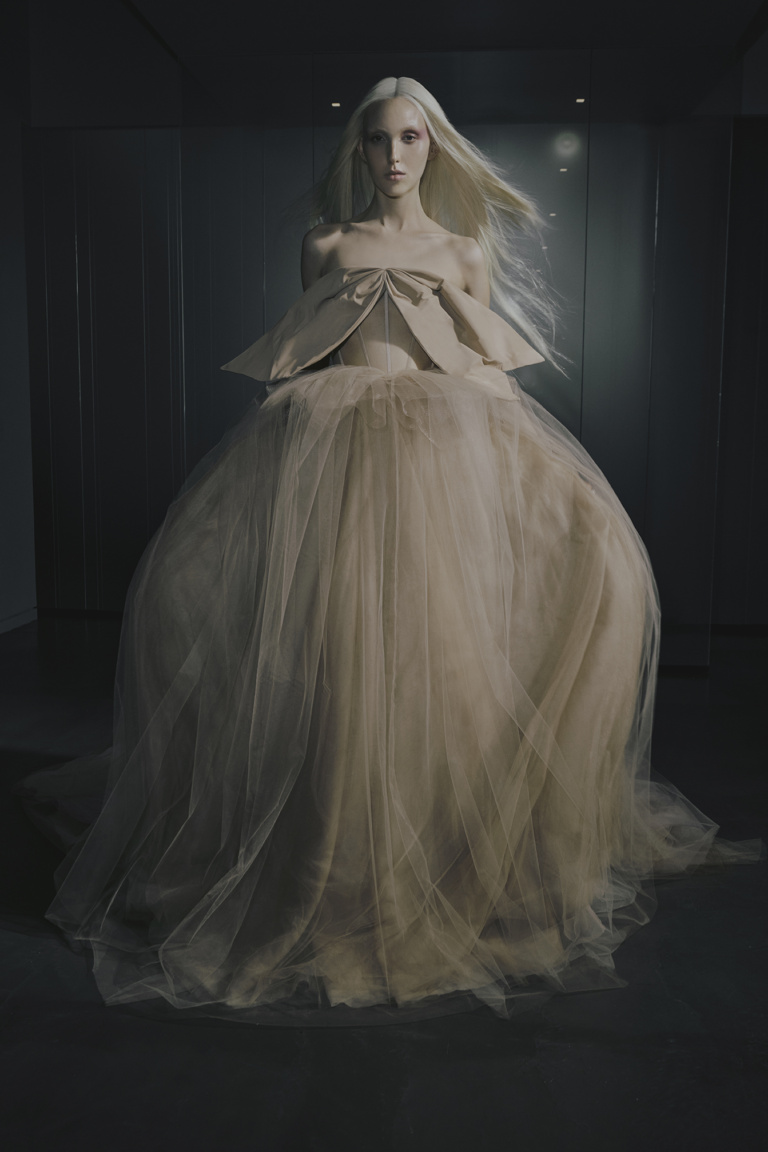 2023 COLLECTION<br />
HERMIA<br />
<br />
￥1,353,000（税込）