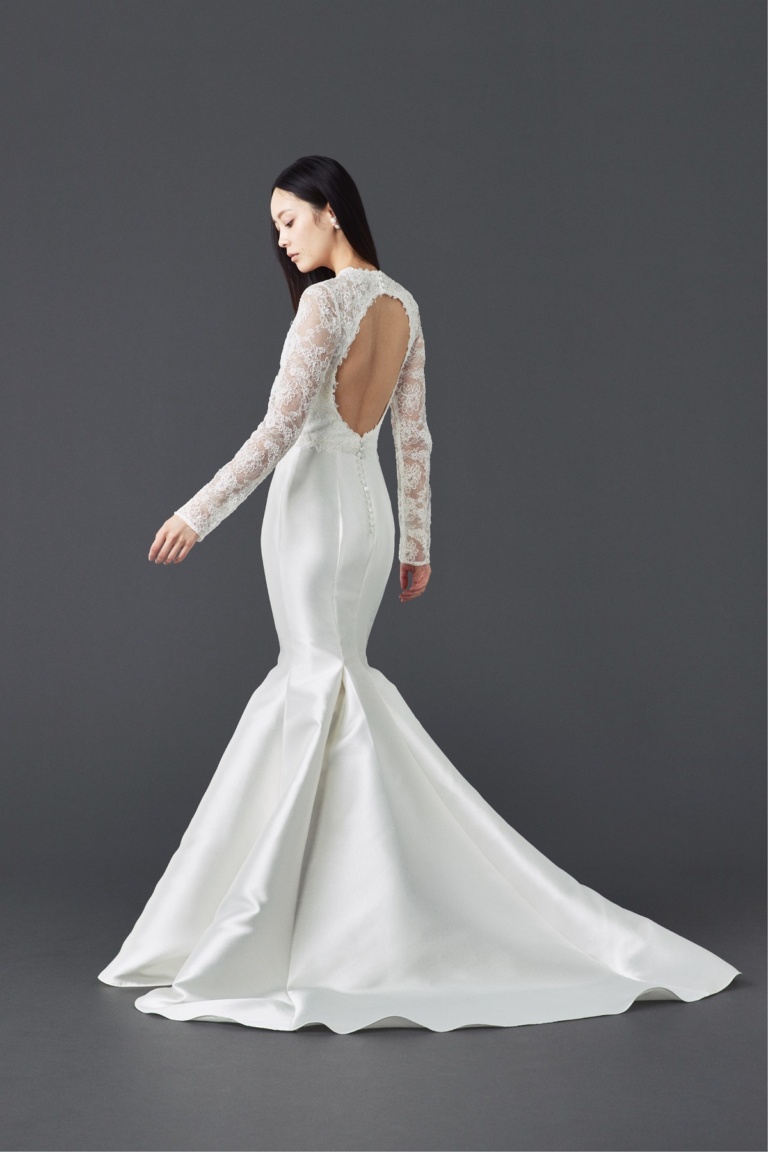 PLACIDA<br />
<br />
￥594,000（税込）